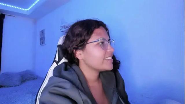 Image 6 of ladybrown_16 Stream on Chaturbate on 19 days ago