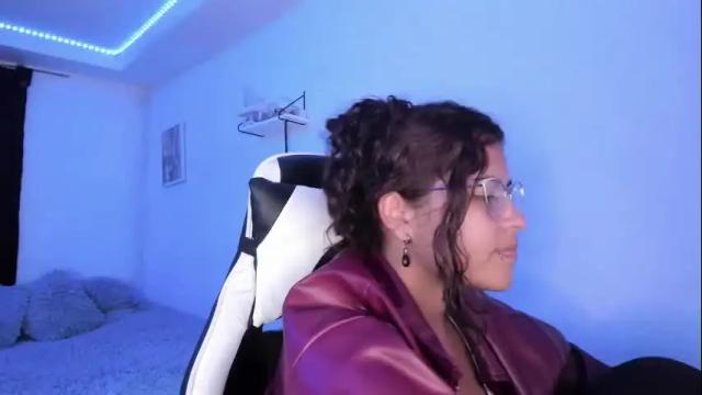 Image 2 of ladybrown_16 Stream on Chaturbate on 18 days ago