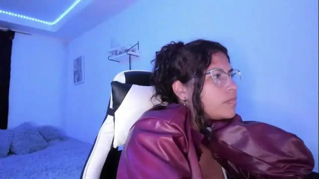 Image 4 of ladybrown_16 Stream on Chaturbate on 18 days ago