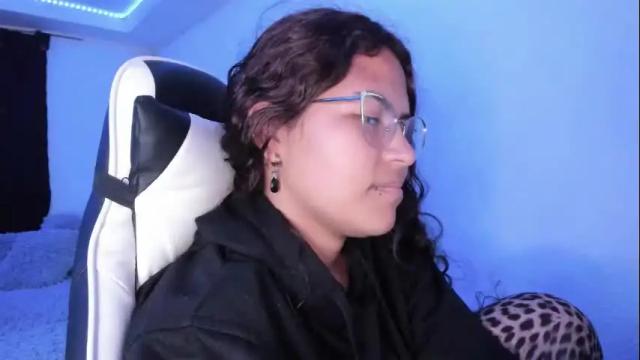 Image 2 of ladybrown_16 Stream on Chaturbate on 17 days ago