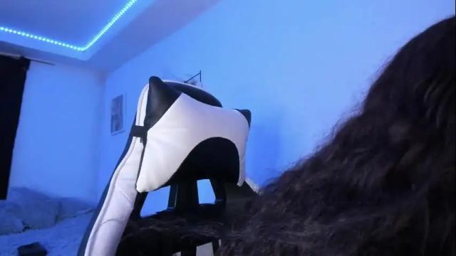 Image 11 of ladybrown_16 Stream on Chaturbate on 14 days ago