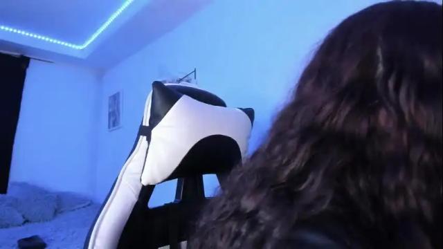 Image 12 of ladybrown_16 Stream on Chaturbate on 14 days ago