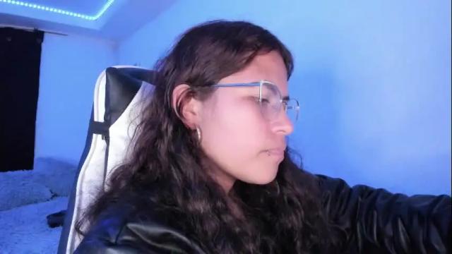 Image 3 of ladybrown_16 Stream on Chaturbate on 14 days ago
