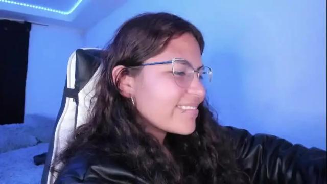 Image 4 of ladybrown_16 Stream on Chaturbate on 14 days ago