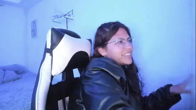 Image 10 of ladybrown_16 Stream on Chaturbate on 13 days ago