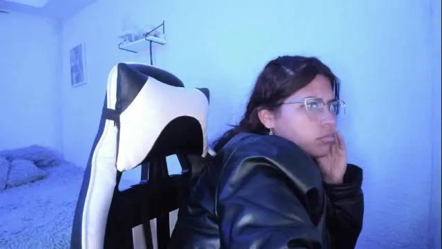 Image 8 of ladybrown_16 Stream on Chaturbate on 13 days ago