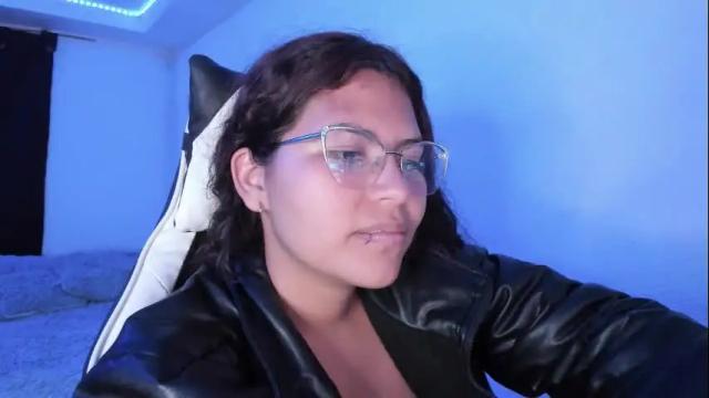 Image 4 of ladybrown_16 Stream on Chaturbate on 12 days ago