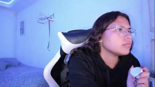 Image 10 of ladybrown_16 Stream on Chaturbate on 10 days ago