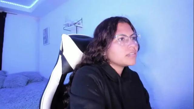 Image 3 of ladybrown_16 Stream on Chaturbate on 10 days ago