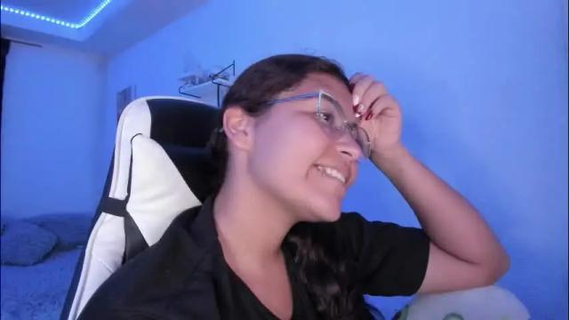 Image 3 of ladybrown_16 Stream on Chaturbate on 5 days ago