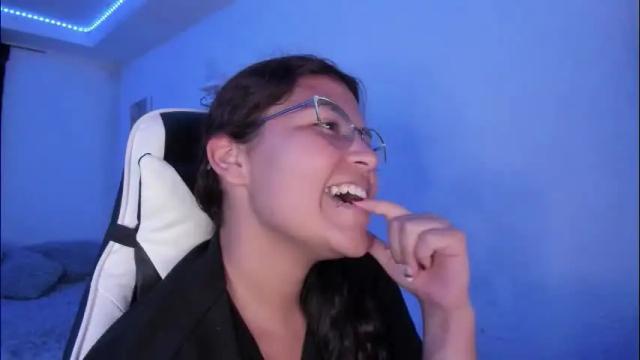 Image 6 of ladybrown_16 Stream on Chaturbate on 5 days ago