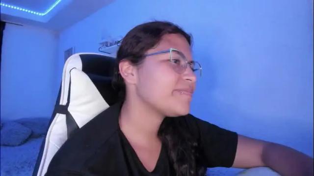 Image 7 of ladybrown_16 Stream on Chaturbate on 5 days ago