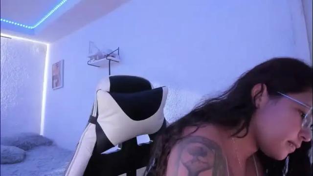 Image 3 of ladybrown_16 Stream on Chaturbate on 3 days ago
