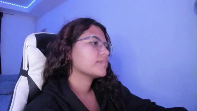 Image 6 of ladybrown_16 Stream on Chaturbate on 1 month ago