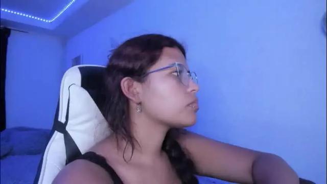 Image 4 of ladybrown_16 Stream on Chaturbate on 1 month ago