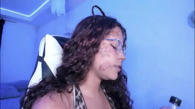 Image 8 of ladybrown_16 Stream on Chaturbate on 22 days ago