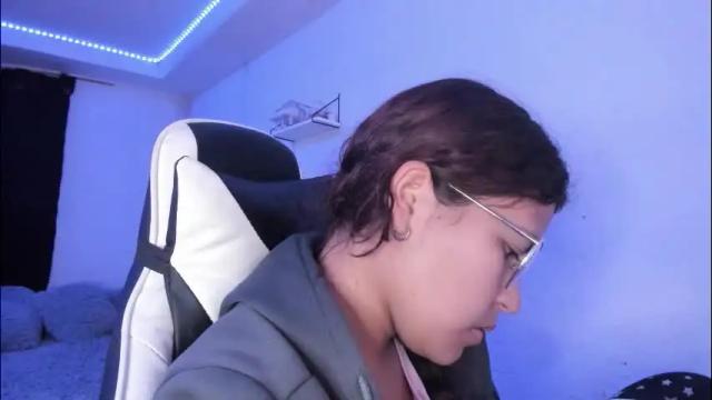 Image 3 of ladybrown_16 Stream on Chaturbate on 8 days ago