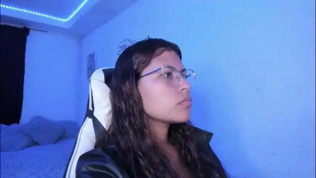 Image 3 of ladybrown_16 Stream on Chaturbate on 2 months ago