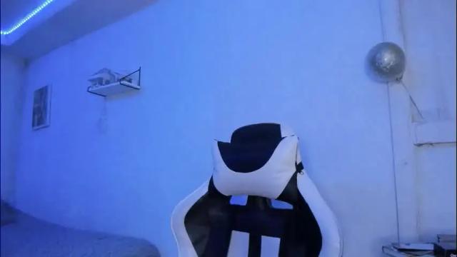 Image 2 of ladybrown_16 Stream on Chaturbate on 1 month ago
