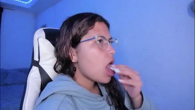 Image 3 of ladybrown_16 Stream on Chaturbate on 1 month ago