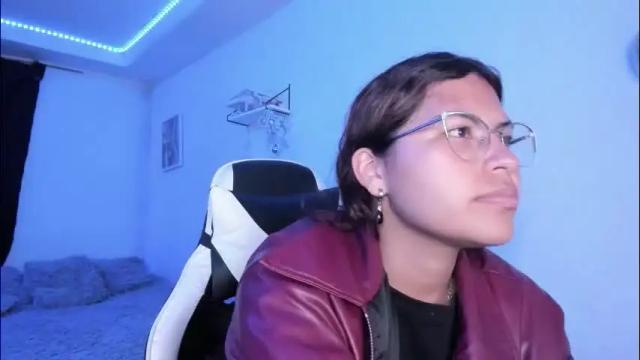 Image 3 of ladybrown_16 Stream on Chaturbate on 1 month ago