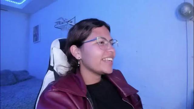 Image 4 of ladybrown_16 Stream on Chaturbate on 1 month ago