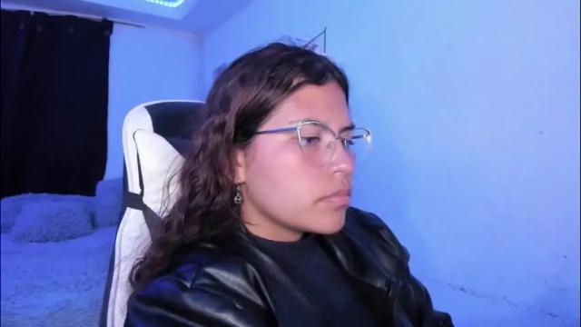 Image 4 of ladybrown_16 Stream on Chaturbate on 1 month ago