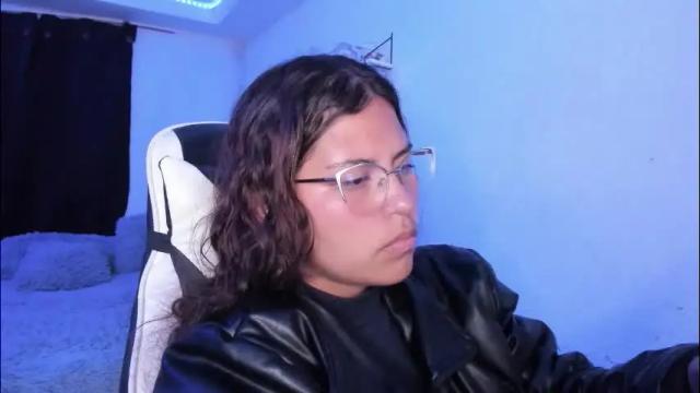 Image 7 of ladybrown_16 Stream on Chaturbate on 1 month ago
