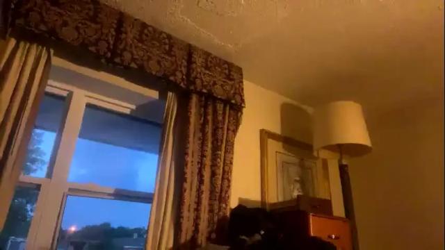 Image 3 of ladybug9097 Stream on Chaturbate on 1 month ago