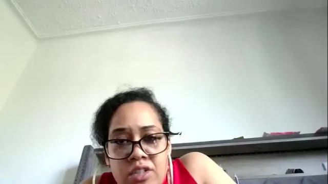 Image 7 of ladycinnabon Stream on Chaturbate on 8 months ago