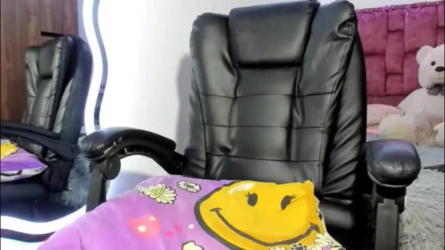 Image 10 of ladydanniela Stream on Chaturbate on 1 month ago