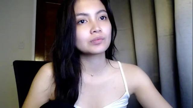 Image 12 of ladymia_x Stream on Chaturbate on 1 month ago