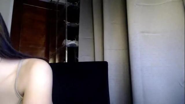Image 6 of ladymia_x Stream on Chaturbate on 1 month ago