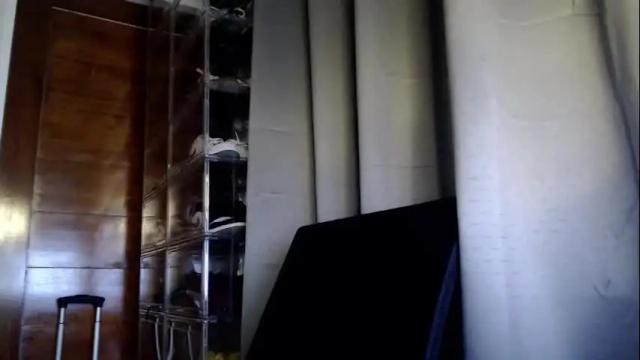 Image 2 of ladymia_x Stream on Chaturbate on 2 months ago