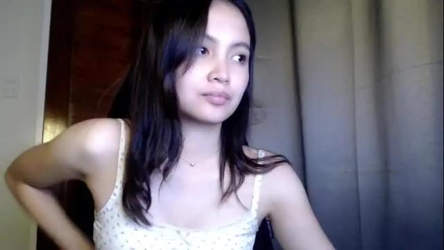 Image 12 of ladymia_x Stream on Chaturbate on 1 month ago