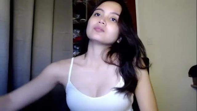 Image 3 of ladymia_x Stream on Chaturbate on 16 days ago