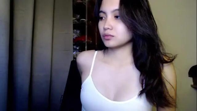 Image 8 of ladymia_x Stream on Chaturbate on 16 days ago