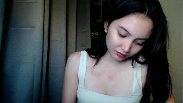 Image 4 of ladymia_x Stream on Chaturbate on 5 days ago