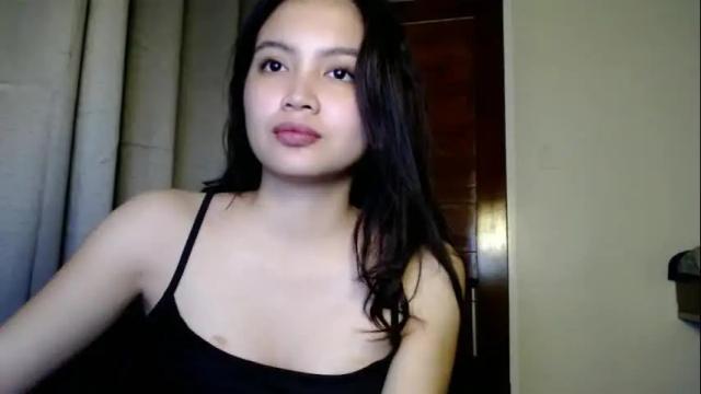 Image 10 of ladymia_x Stream on Chaturbate on 1 month ago