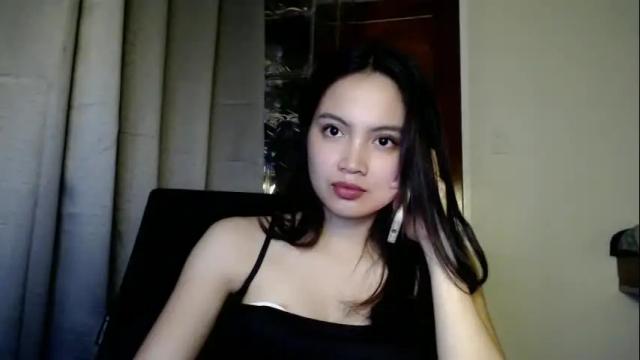 Image 4 of ladymia_x Stream on Chaturbate on 1 month ago