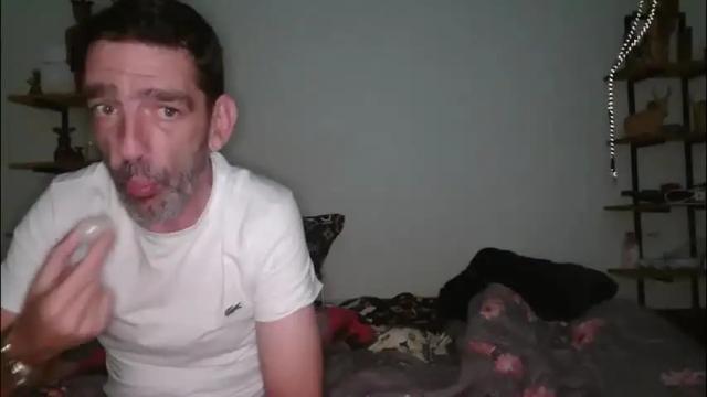 Image 3 of ladysarah101 Stream on Chaturbate on 1 month ago