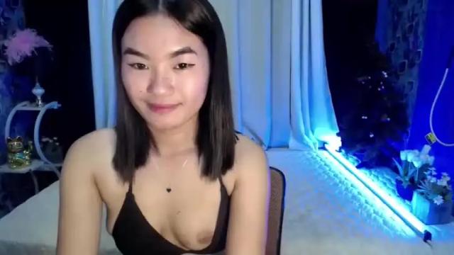 Image 8 of ladysnakex Stream on Chaturbate on 17 months ago