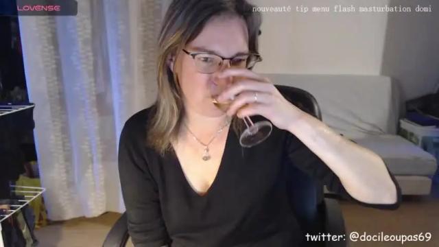 Image 7 of laeti34 Stream on Chaturbate on 13 months ago
