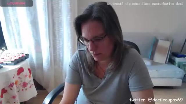 Image 2 of laeti34 Stream on Chaturbate on 12 months ago