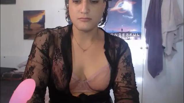 Image 3 of laflori Stream on Chaturbate on 2 months ago