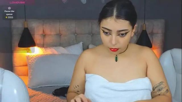 Thumbnail 1, laia_and_aloby's Stream at Chaturbate, 1 month ago
