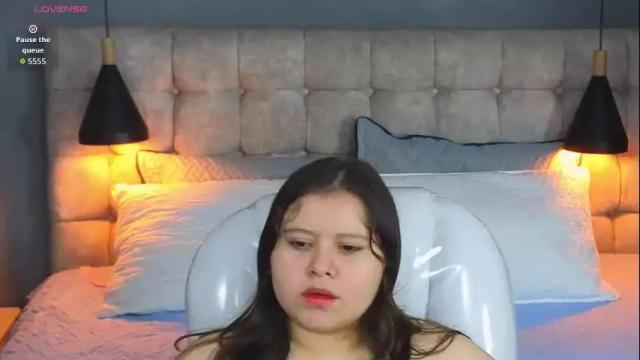 Image 6 of laia_and_aloby Stream on Chaturbate on 1 month ago