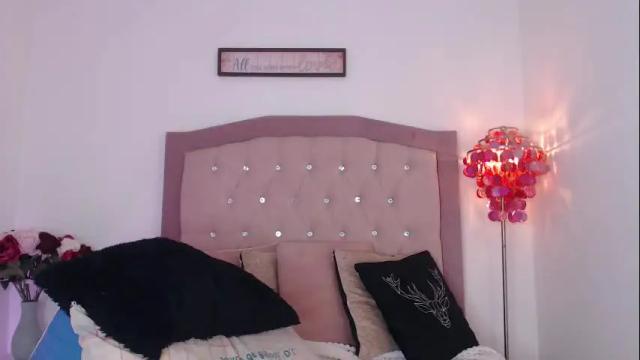 Image 7 of laiia_clower Stream on Chaturbate on 6 days ago