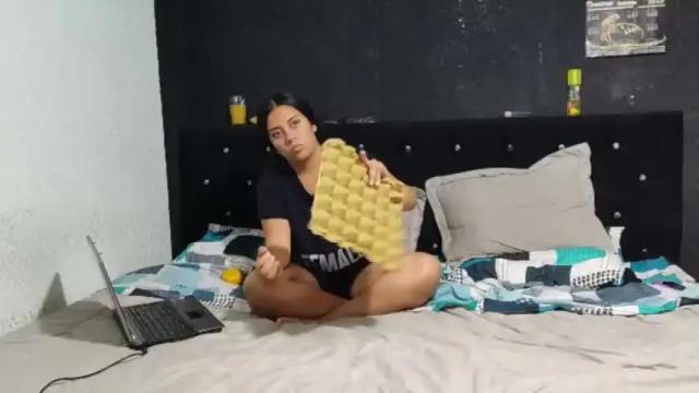 Image 2 of laikys_gray Stream on Chaturbate on 20 months ago