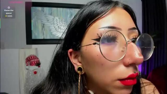 Image 6 of laila_angel Stream on Chaturbate on 2 months ago